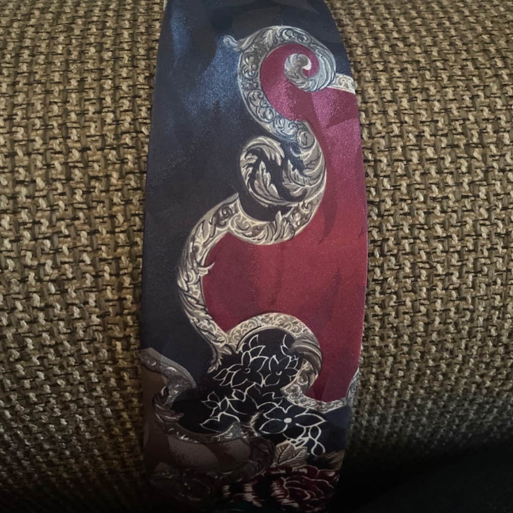 Ketch tie - Picture 2 of 2